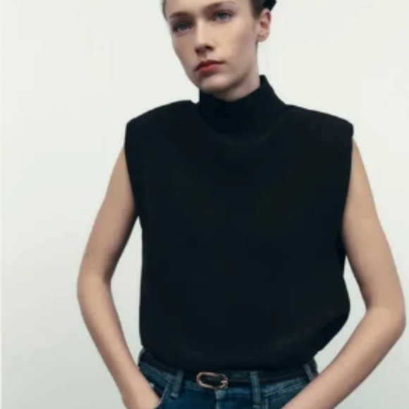 Zara Tops - Shoulder Pad Top